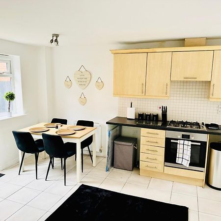 Harmony House 3 Bedroom New Build For Families, Contractors, Black Country Museum Sleeps 6 Tipton Exteriér fotografie