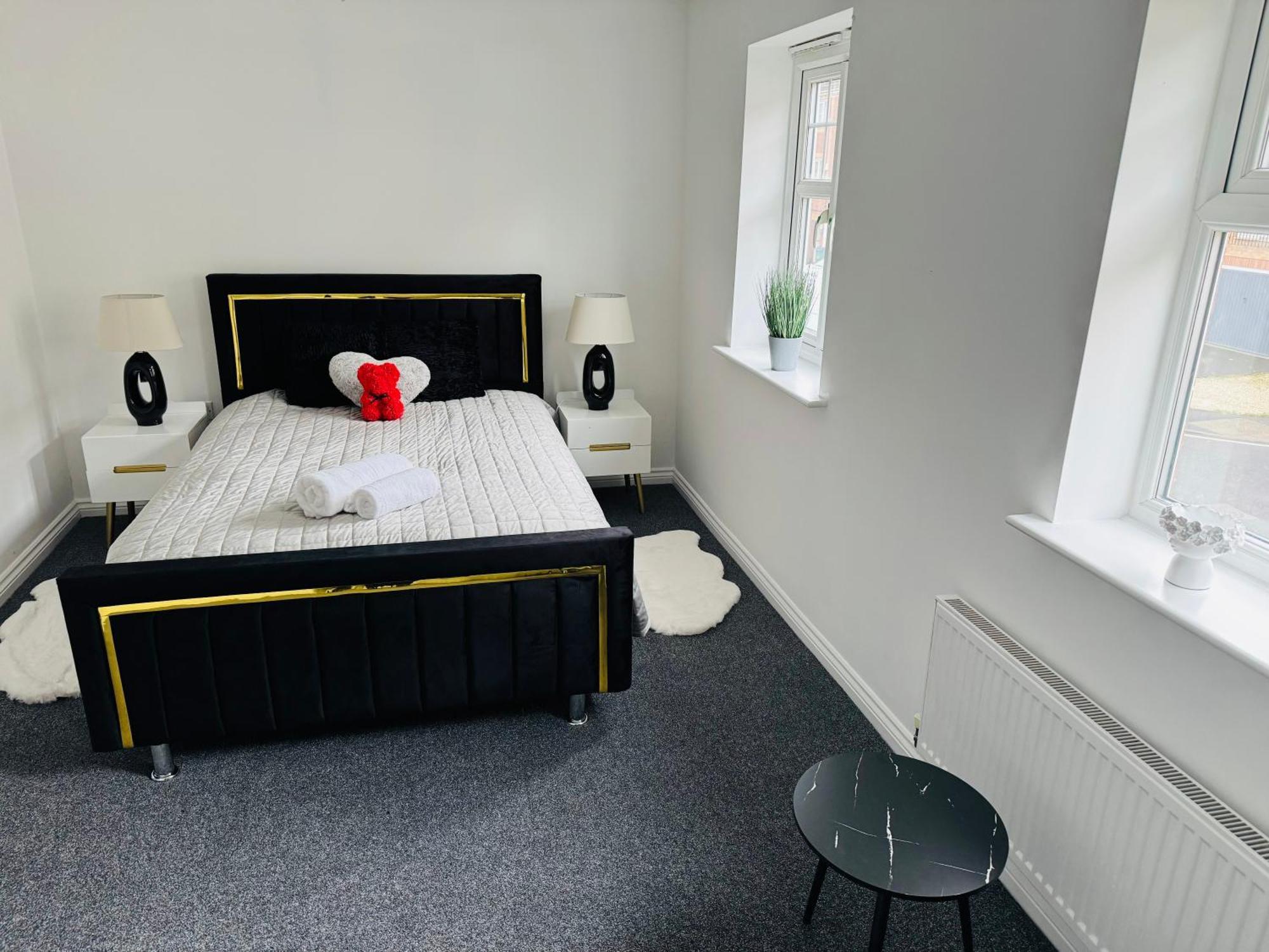 Harmony House 3 Bedroom New Build For Families, Contractors, Black Country Museum Sleeps 6 Tipton Exteriér fotografie