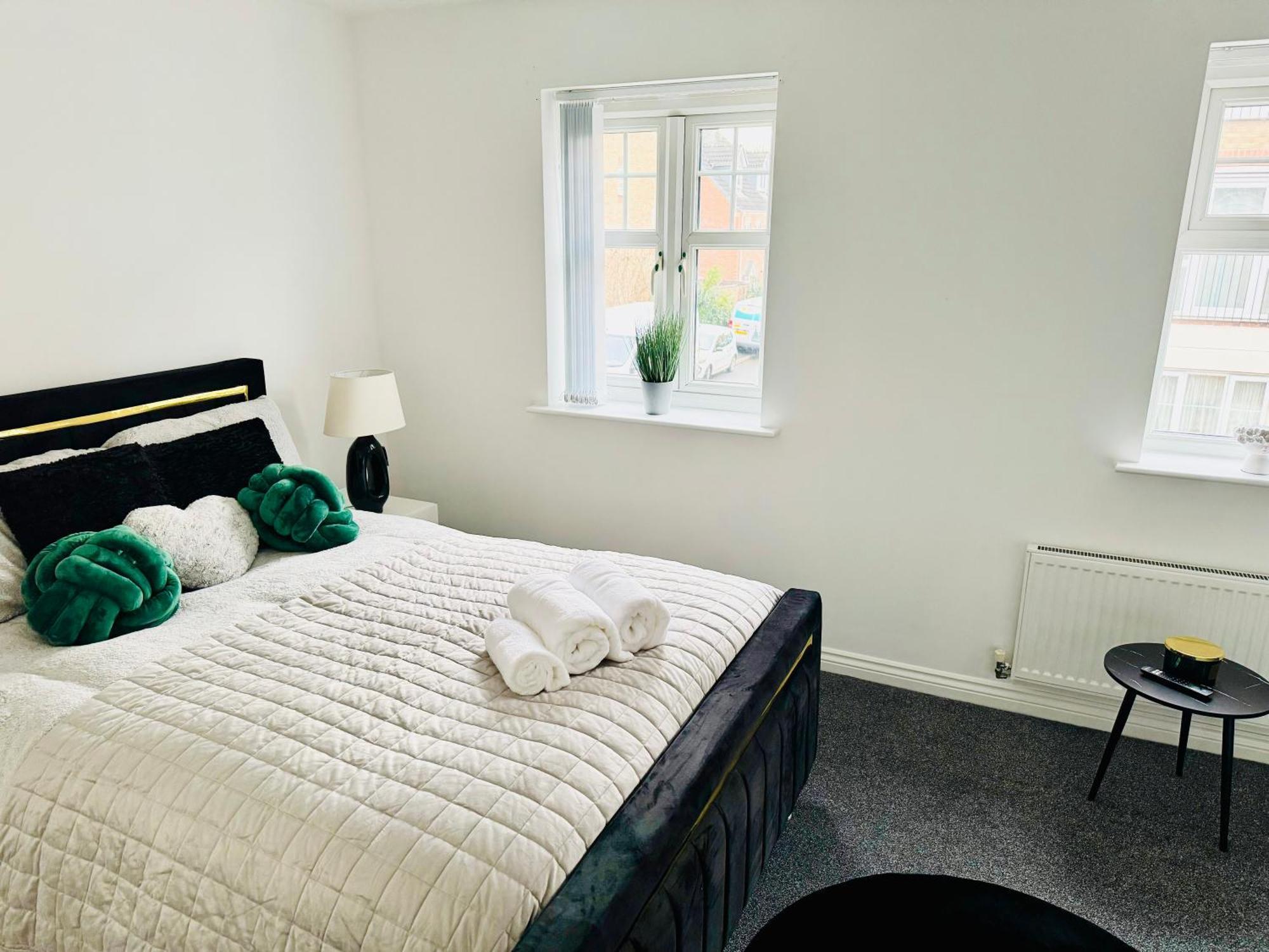 Harmony House 3 Bedroom New Build For Families, Contractors, Black Country Museum Sleeps 6 Tipton Exteriér fotografie