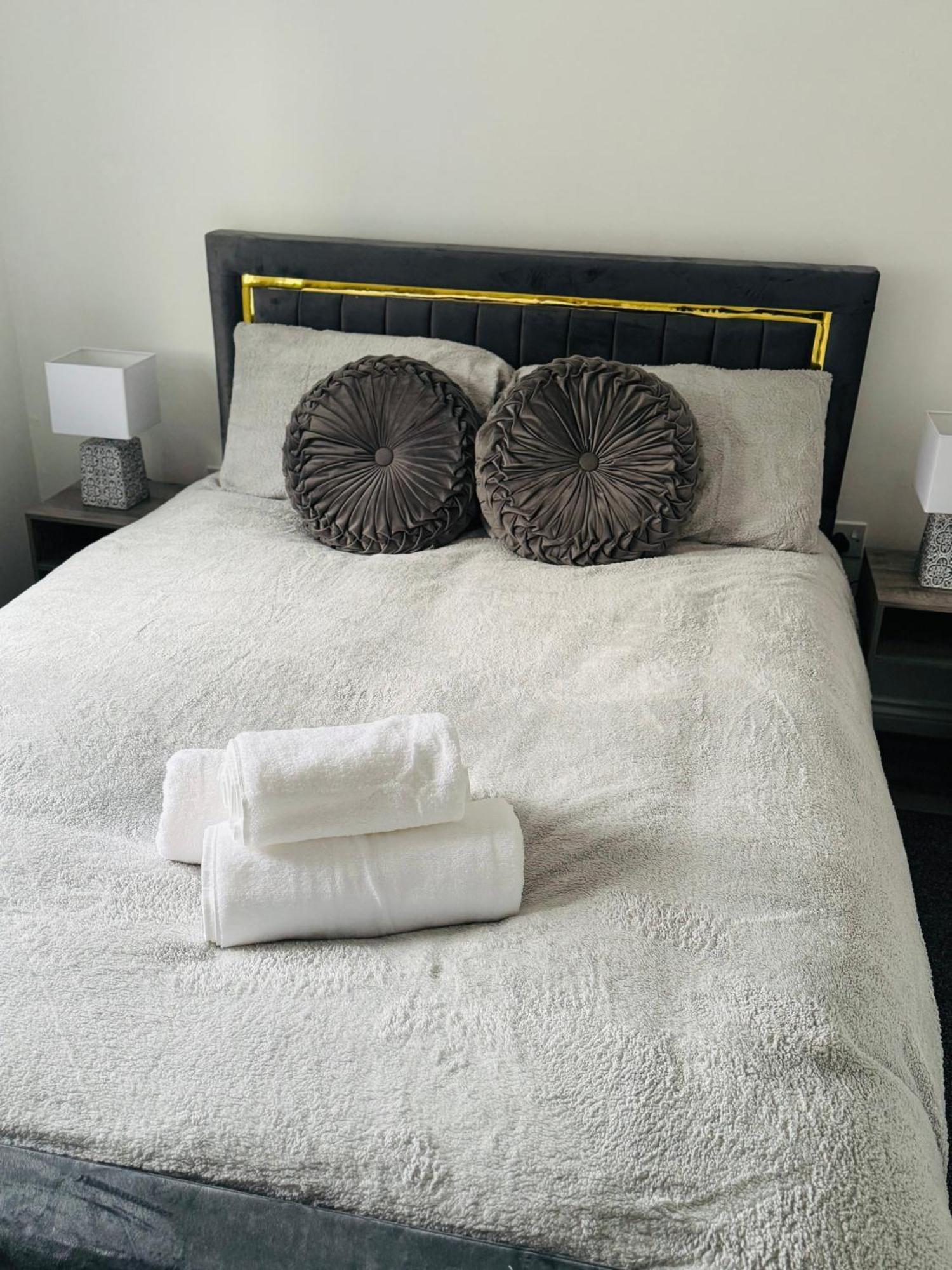 Harmony House 3 Bedroom New Build For Families, Contractors, Black Country Museum Sleeps 6 Tipton Exteriér fotografie