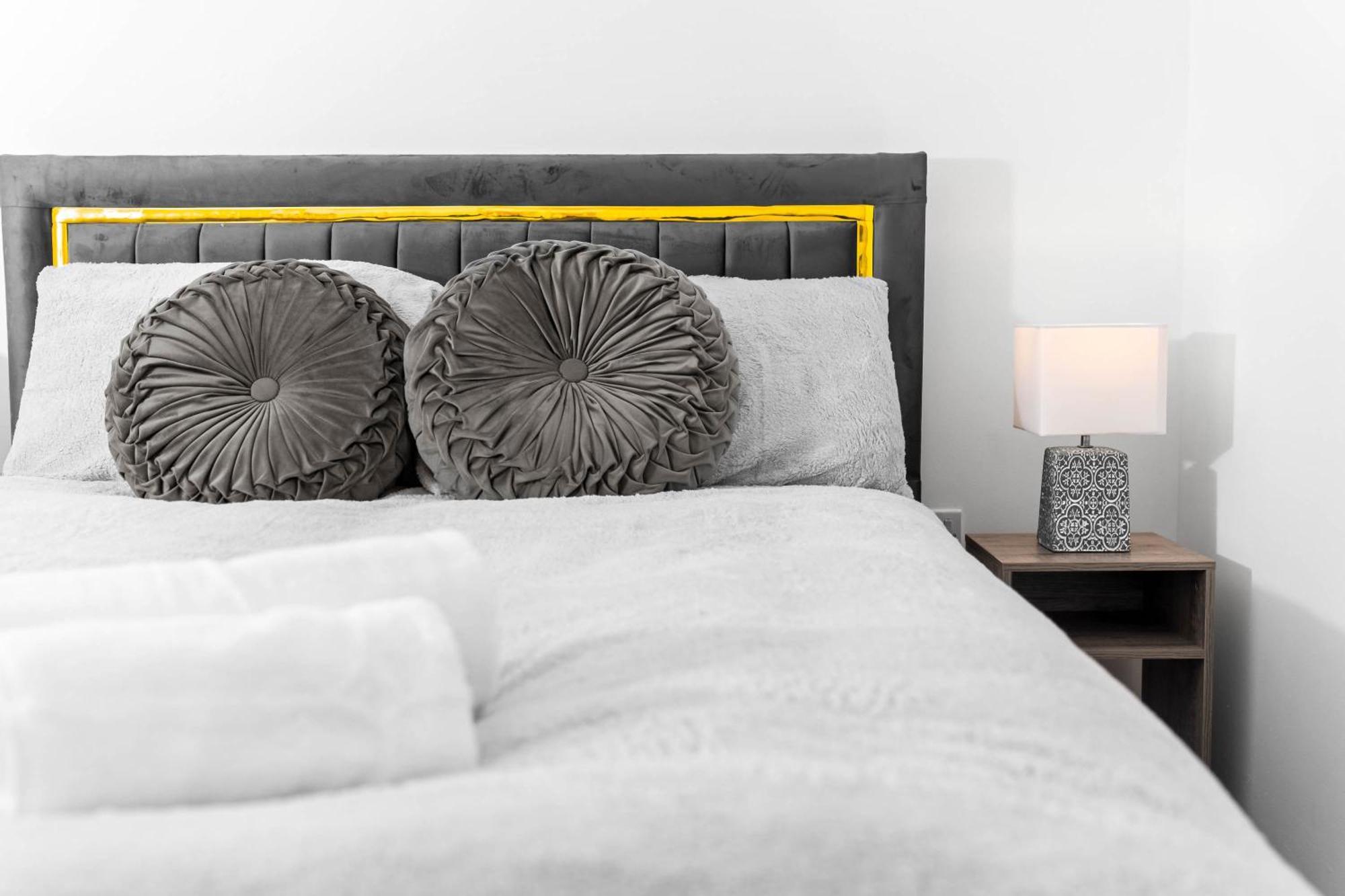 Harmony House 3 Bedroom New Build For Families, Contractors, Black Country Museum Sleeps 6 Tipton Exteriér fotografie